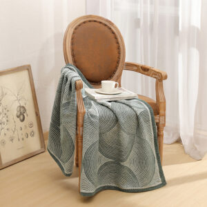 Green Luxurious Paisley Jacquard Throw Blanket - Soft Wool Blend with Tassels, 120x150cm, Lightweight Sofa & Nap Blanket