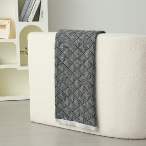 Dark Grey Knitted Sofa Blanket With Plush Side, 130 X 170 Cm, 720G, Ideal For Napping And Office Use - Image 4